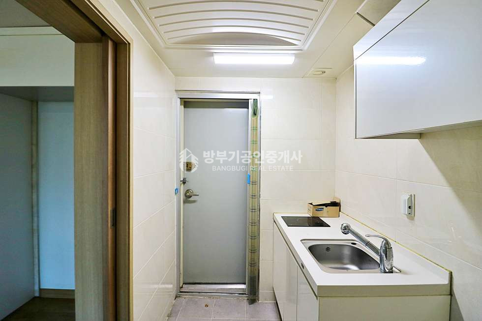 경기 양평군 양평읍 회현리 남한강 조망~ 철근콘크리트 구조, 벙커 주차장, 상수도, 양평읍 시내 5분 거리! 남한강 산책로가 앞에 있는 전원주택 월세 매매 매물번호 14806 사진 31
